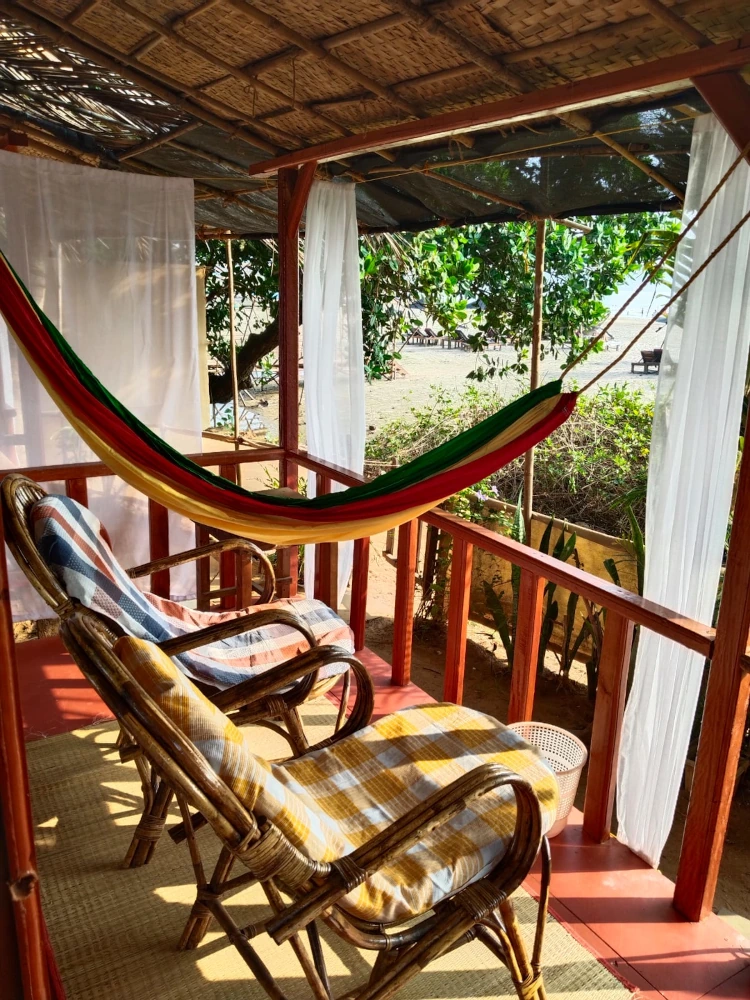 Standard AC Hut