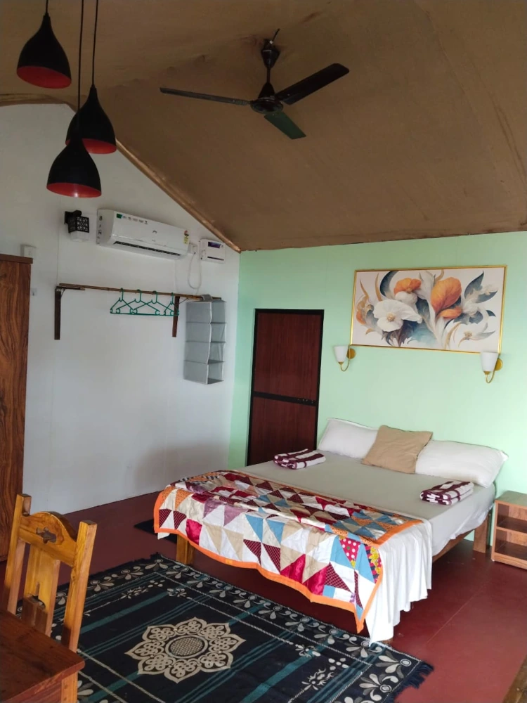 Deluxe AC huts