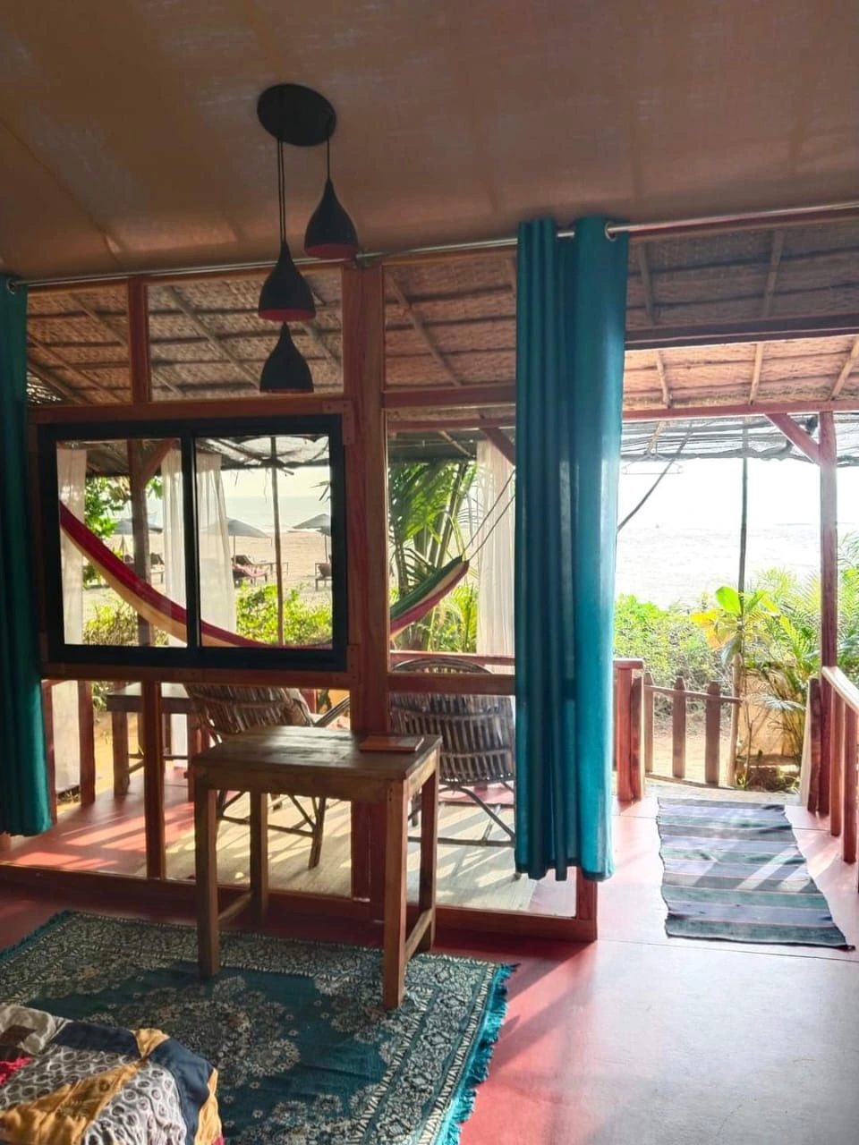 Moonstarhuts